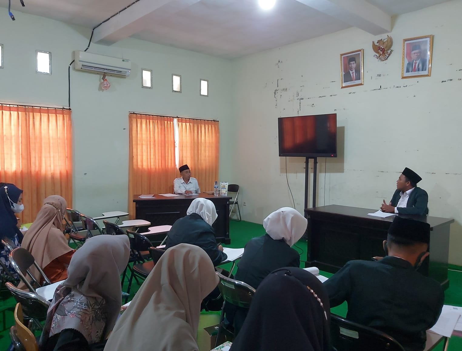 Perdana, 25 Mahasiswa PAI Fakultas Tarbiyah Gelar Seminar Proposal